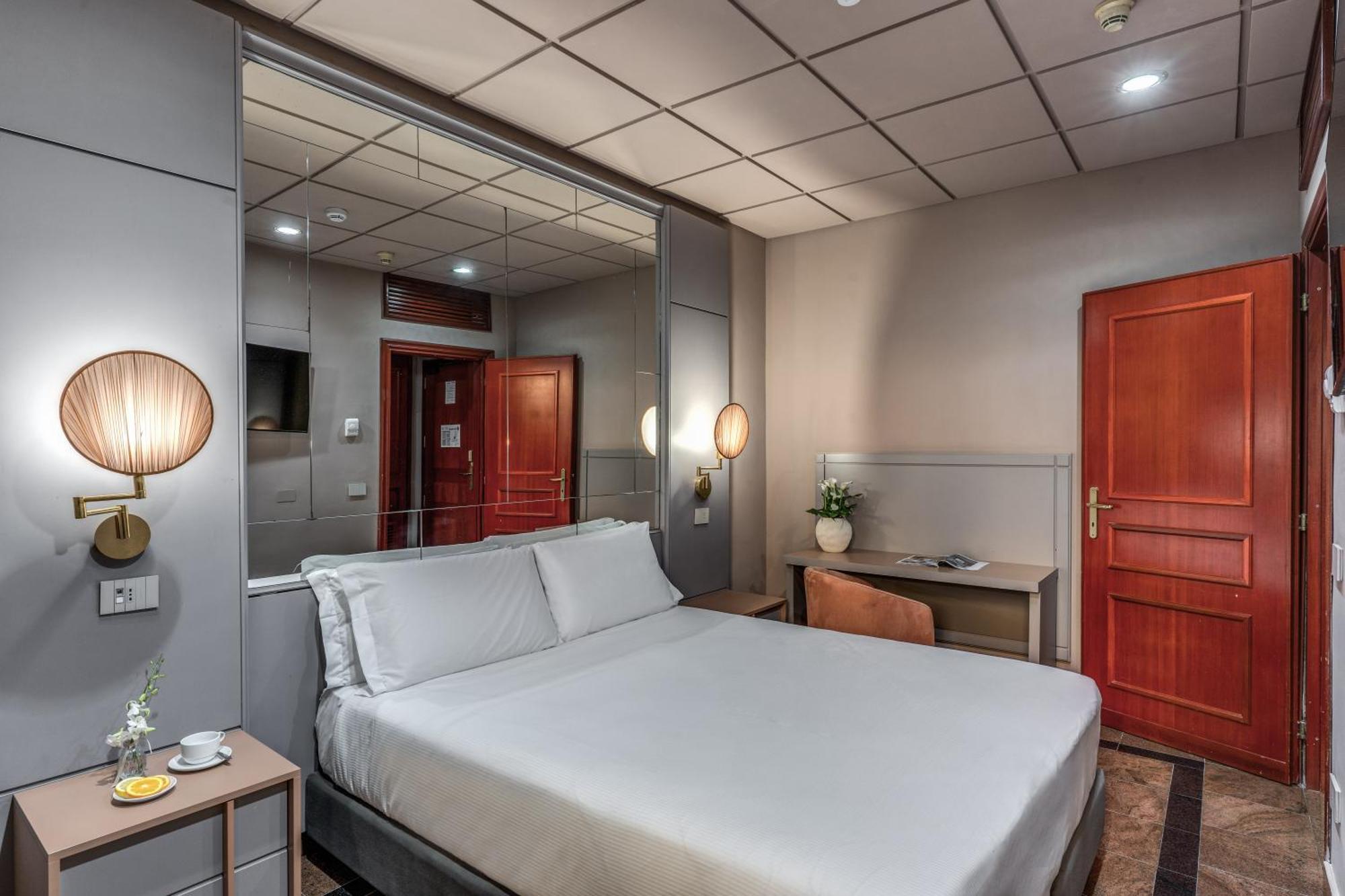 Madison Hotel Roma Esterno foto