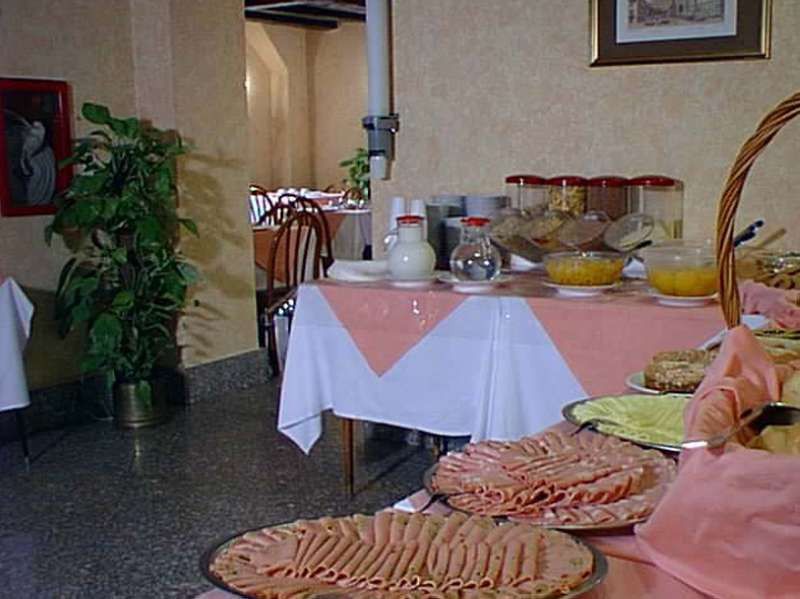 Madison Hotel Roma Ristorante foto