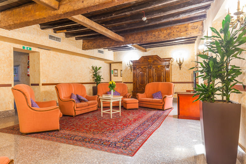 Madison Hotel Roma Esterno foto